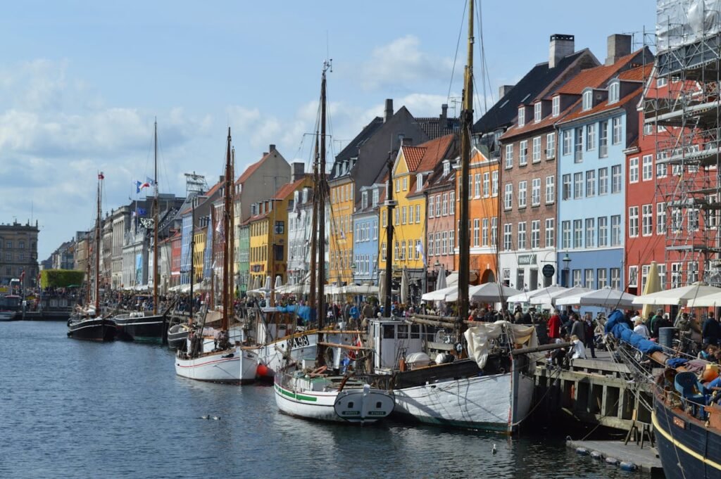 How to Avoid Tourist Traps While Traveling
